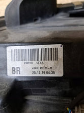 Laden Sie das Bild in den Galerie-Viewer, Frontscheinwerfer Mitsubishi Outlander III 8301D3-32 LED Rechts Headlight