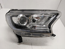 Laden Sie das Bild in den Galerie-Viewer, Frontscheinwerfer Ford Ranger Xenon Rechts Scheinwerfer Headlight SCH1565495153jn