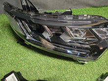 Laden Sie das Bild in den Galerie-Viewer, Frontscheinwerfer Mitsubishi Outlander III 8301D3-31 Full LED Ein Satz Headlight