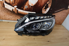 Laden Sie das Bild in den Galerie-Viewer, Frontscheinwerfer Mercedes-Benz W205 A2059063104 WW 5NB941006B LED Links SCH5145986998mc