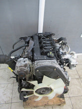 Laden Sie das Bild in den Galerie-Viewer, Motor Kia Sorento D4CB 2.5 CRDI 170PS 190TKm 2006 Diesel Engine Komplett