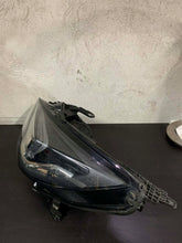 Laden Sie das Bild in den Galerie-Viewer, Frontscheinwerfer Opel Astra K 39047198 Links Scheinwerfer Headlight SCH6066021541ke
