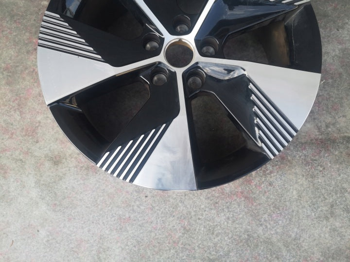 1x Alufelge 18 Zoll 7.0" 5x114.3 34ET 403002015R Renault Megane E-Tech Etech FEL4162119120oh