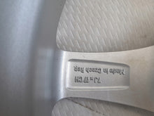 Load image into Gallery viewer, 1x Alufelge 17 Zoll 7.0" 5x108 980645438A Peugeot Rim Wheel FEL7904633807iv