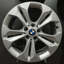 Laden Sie das Bild in den Galerie-Viewer, 4x Alufelge 17 Zoll 7.5" 5x112 52ET Glanz Silber 6856065-BM BMW F39 X1 F48 FEL7354087968qm