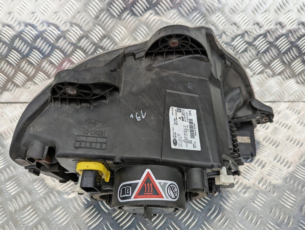 Frontscheinwerfer Daf 1857526 2123054 LED Links Scheinwerfer Headlight SCH9355513146cy