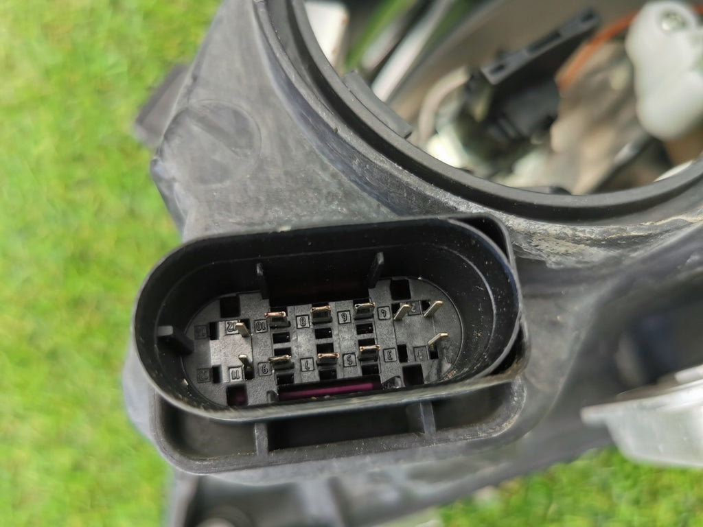 Frontscheinwerfer Mercedes-Benz Viano W639 Vito A6398202961 Xenon Rechts SCH7993566172tk