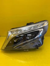 Laden Sie das Bild in den Galerie-Viewer, Frontscheinwerfer Mercedes-Benz Vito W447 A4479069700 LED Rechts oder Links