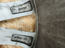 Load image into Gallery viewer, 1x Alufelge 18 Zoll 7.0" 5x114.3 50ET Glanz Silber 9965227080 Mazda Rim Wheel FEL5876674307ud