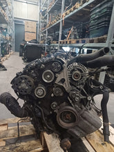 Laden Sie das Bild in den Galerie-Viewer, Motor Audi A5 A4 CAH 2.0 TDI 168TKm 2011 Diesel Engine Komplett