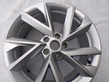 Laden Sie das Bild in den Galerie-Viewer, 1x Alufelge 19 Zoll 3V0601025CH Skoda Superb III Octavia Rim Wheel FEL8951324595oh