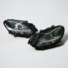 Laden Sie das Bild in den Galerie-Viewer, Frontscheinwerfer Mercedes-Benz Gle W166 W1668201459 LED Rechts Headlight