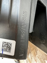 Laden Sie das Bild in den Galerie-Viewer, Frontscheinwerfer Kia Ev6 92102-CV0 LED Rechts Scheinwerfer Headlight