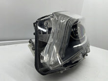 Laden Sie das Bild in den Galerie-Viewer, Frontscheinwerfer Mercedes-Benz W176 A1768201161 Xenon Links Headlight SCH9797709941tv