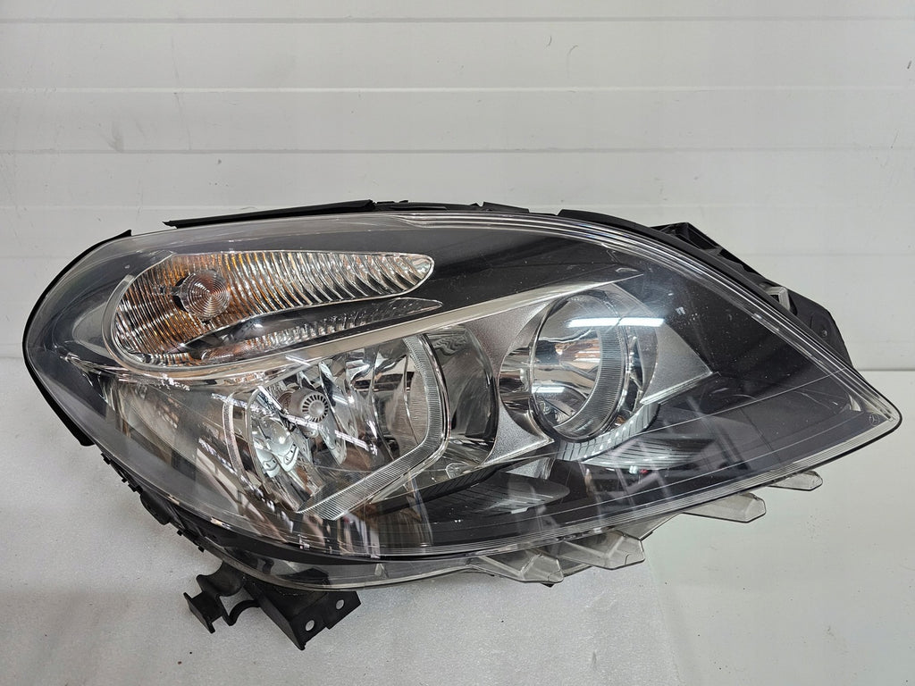 Frontscheinwerfer Mercedes-Benz W246 A2468200261 LED Rechts Headlight