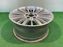 Laden Sie das Bild in den Galerie-Viewer, 1x Alufelge 18 Zoll 8.0" 5x120 34ET 6796249 BMW 3 F30 F31 Rim Wheel FEL3584799209ue