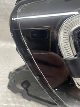 Load image into Gallery viewer, Frontscheinwerfer Mercedes-Benz W213 A2139067509 LED Links Headlight SCH8337248321yn