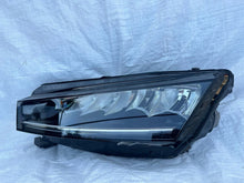 Laden Sie das Bild in den Galerie-Viewer, Frontscheinwerfer Skoda Octavia I 5E4941015 E258CB-153D29 Links Headlight SCH3595109943oa