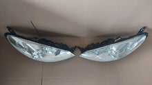 Laden Sie das Bild in den Galerie-Viewer, Frontscheinwerfer Peugeot 407 Coupe Xenon Rechts Scheinwerfer Headlight