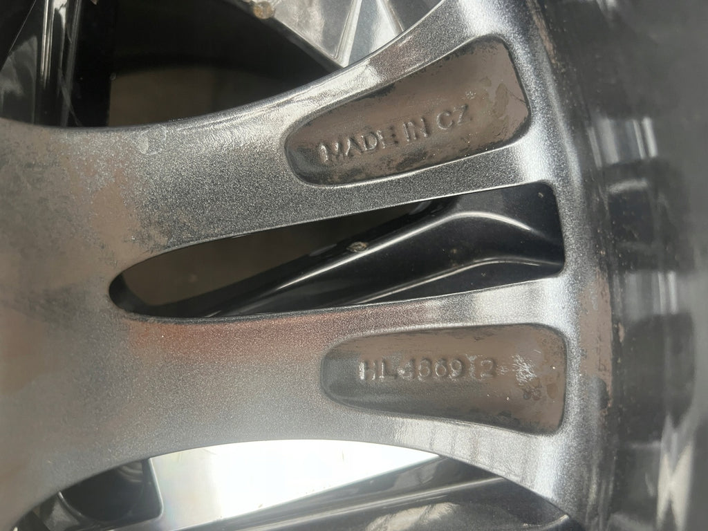 1x Alufelge 18 Zoll 8.0" 5x120 52ET Glanz Silber 6796211 BMW F21 Rim Wheel