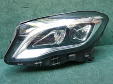 Laden Sie das Bild in den Galerie-Viewer, Frontscheinwerfer Mercedes-Benz Gla A1569066900 Links Scheinwerfer Headlight SCH7741438953uh