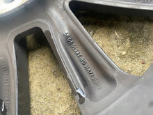 Laden Sie das Bild in den Galerie-Viewer, 1x Alufelge 17 Zoll 7.0&quot; 5x112 Skoda Octavia Iii Rim Wheel