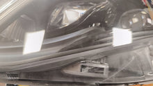 Laden Sie das Bild in den Galerie-Viewer, Frontscheinwerfer Mercedes-Benz Vito W447 Eqv A4479063201 LED Rechts oder Links