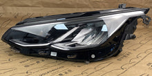 Laden Sie das Bild in den Galerie-Viewer, Frontscheinwerfer VW Golf VIII 5H1941005C LED Ein Satz Scheinwerfer Headlight SCH4188101349ty