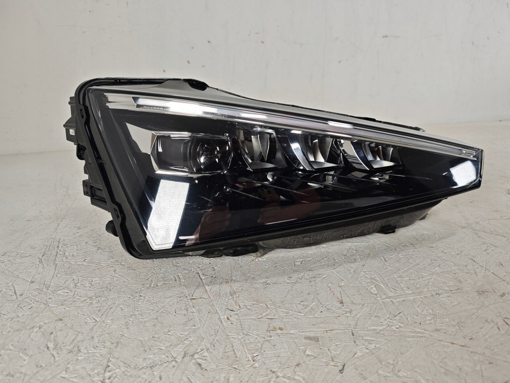 Frontscheinwerfer Skoda Scala 657941016C Full LED Rechts Scheinwerfer Headlight SCH3375109894ks