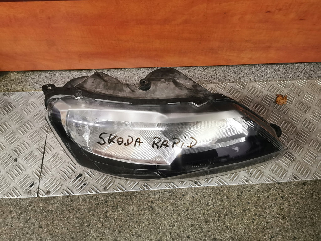 Frontscheinwerfer Skoda Rapid 5JB941016 Rechts Scheinwerfer Headlight SCH4384699671dc