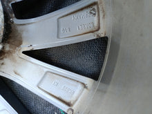 Laden Sie das Bild in den Galerie-Viewer, 1x Alufelge 18 Zoll 7.5&quot; 5x112 51ET 5E0601025 Skoda Octavia Iii Rim Wheel