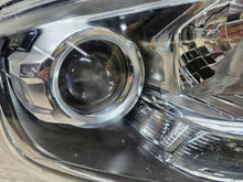 Load image into Gallery viewer, Frontscheinwerfer Ford Ranger Rechts Scheinwerfer Headlight SCH1686681088qu