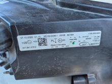 Laden Sie das Bild in den Galerie-Viewer, Frontscheinwerfer Skoda Superb III 3V1941015D LED Ein Stück (Rechts oder Links)