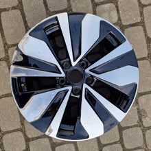 Laden Sie das Bild in den Galerie-Viewer, 1x Alufelge 17 Zoll 7.0&quot; 5x112 45ET 2GA601025AR VW T-Roc Rim Wheel
