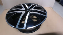 Laden Sie das Bild in den Galerie-Viewer, 1x Alufelge 18 Zoll 7.5" 5x112 53ET A2474012700 Mercedes-Benz Glb Rim Wheel FEL8776867591ty