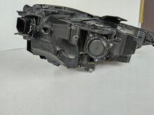 Laden Sie das Bild in den Galerie-Viewer, Frontscheinwerfer Audi A3 8Y0941035 Full LED Links Scheinwerfer Headlight SCH2804928025ou