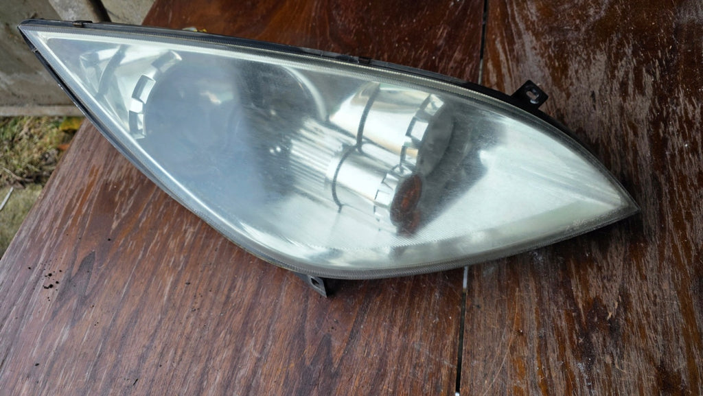 Frontscheinwerfer Mitsubishi Colt I MR957354 8301A283 Ein Satz Headlight SCH6868560926zp