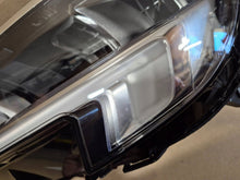 Laden Sie das Bild in den Galerie-Viewer, Frontscheinwerfer Opel Insignia B 39201062 Links Scheinwerfer Headlight SCH1217262943fi