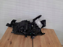 Laden Sie das Bild in den Galerie-Viewer, Frontscheinwerfer Mazda Cx30 Full LED Ein Stück (Rechts oder Links) Headlight SCH8147905572hv