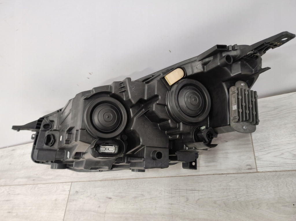 Frontscheinwerfer Ford Kuga LV4B-13W029-AK Rechts Scheinwerfer Headlight SCH9541797882on