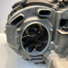 Laden Sie das Bild in den Galerie-Viewer, Frontscheinwerfer Mercedes-Benz 2038203861 Rechts Scheinwerfer Headlight SCH1032319796ud