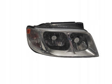 Laden Sie das Bild in den Galerie-Viewer, Frontscheinwerfer Hyundai Matrix 92102-176- Rechts Scheinwerfer Headlight