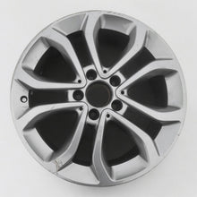 Laden Sie das Bild in den Galerie-Viewer, 1x Alufelge 17 Zoll 7.0&quot; 5x112 48,5ET A2054010200 Mercedes-Benz Rim Wheel