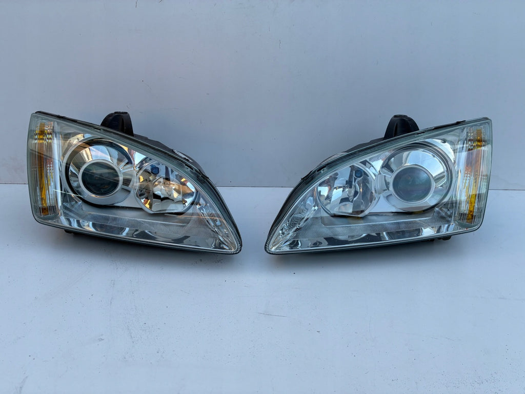 Frontscheinwerfer Ford Focus 4M51-13W030-E0 Xenon Ein Satz Headlight SCH3417839373ca