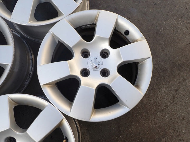 4x Alufelge 16 Zoll 7.0" 4x108 29ET Glanz Silber 9685783880 Peugeot 5008 I FEL2610946420wl