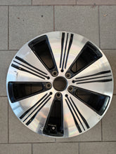 Laden Sie das Bild in den Galerie-Viewer, 1x Alufelge 18 Zoll 7.5" 5x112 A2434010100 Mercedes-Benz Eqa Eqb Rim Wheel FEL8530928562kx