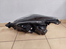 Load image into Gallery viewer, Frontscheinwerfer Mazda 2 D43N-51030 D43N-51040 LED Ein Satz Headlight