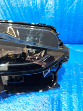Laden Sie das Bild in den Galerie-Viewer, Frontscheinwerfer Mazda 3 Bp BCJH-51030 LED Rechts Scheinwerfer Headlight SCH1621655644kf