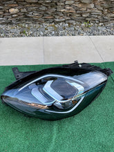 Laden Sie das Bild in den Galerie-Viewer, Frontscheinwerfer Ford Puma L1TB-13E015-EG Links Scheinwerfer Headlight SCH3206272998ft