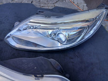 Laden Sie das Bild in den Galerie-Viewer, Frontscheinwerfer Ford Focus Xenon Links Scheinwerfer Headlight SCH3281883369qs